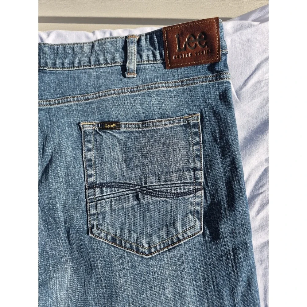 Lee Modern Series Straight‎ Leg in Men's size 40x30